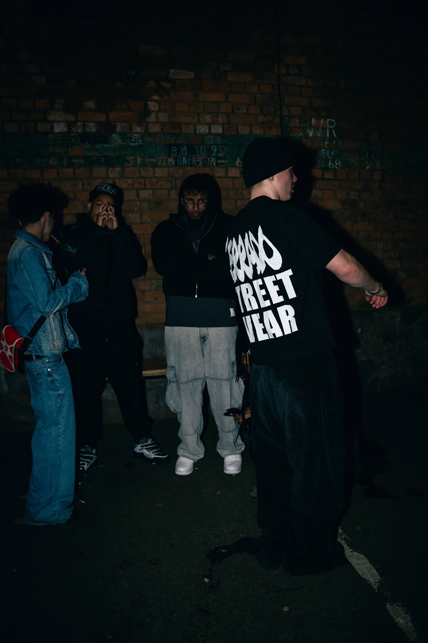 Black retro CERRADO “streetwear” boxy T-shirt