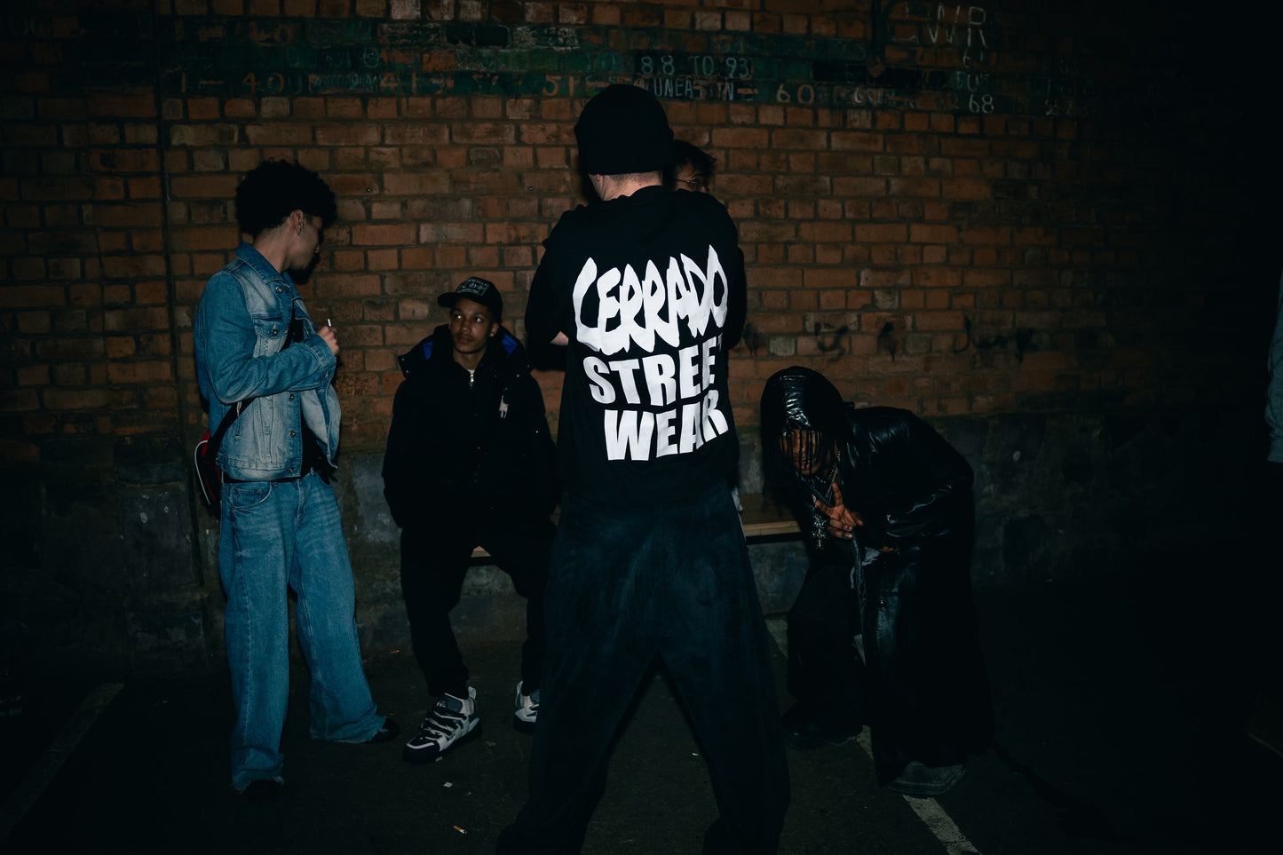 Black retro CERRADO “streetwear” boxy T-shirt